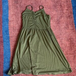 Green Sleeveless Spaghetti Strap Midi Sundress